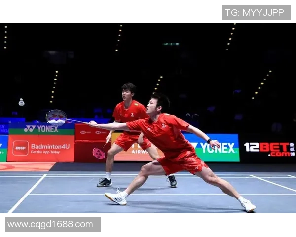 成都羽毛球队奋战邀请赛的拼搏历程与荣耀时刻回顾 成都羽毛球队奋战邀请赛的拼搏历程与荣耀时刻回顾