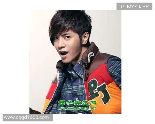 足球明星发型演变全景展示从经典到潮流的头型变迁之路